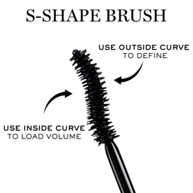 Lancôme swiped mascara on lashes close-up showing intense volume benefit