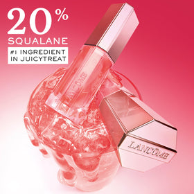Lancôme JuicyTreat on lips in use giving instant shine and plumper appearance