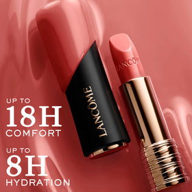 Lancôme shade 118 French Cœur applied on lips showing luminous color payoff