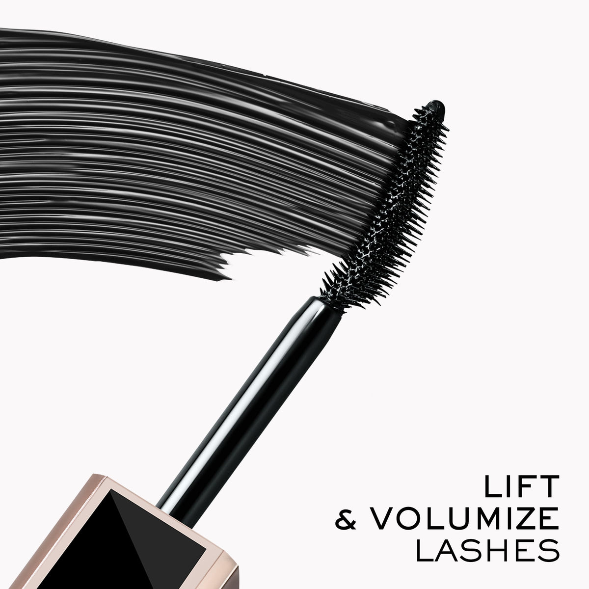 Lancôme curved wand close-up showing micro-bristles that lift and separate lashes