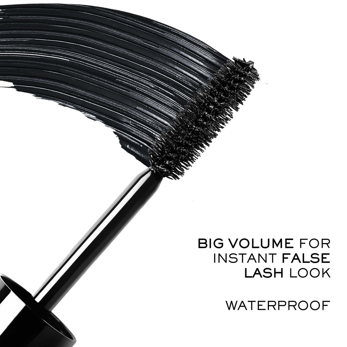 Lancôme creamy formula swatch demonstrating buildable, clump‑free texture