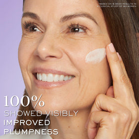 Lancôme open jar texture showing cream consistency, highlights smooth absorption