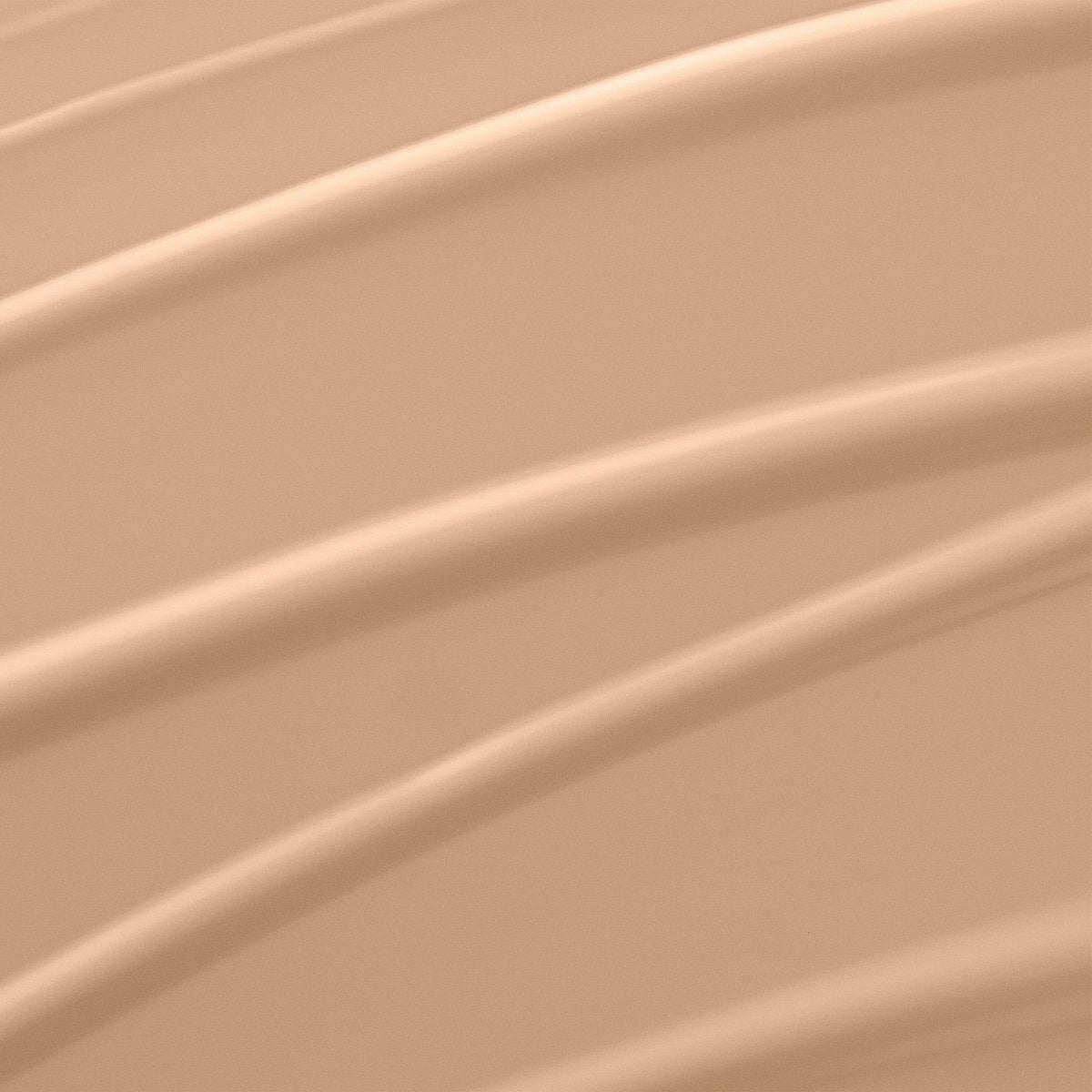 Lancôme Rénergie pump dispensing lightweight texture for smooth, hydrating blend