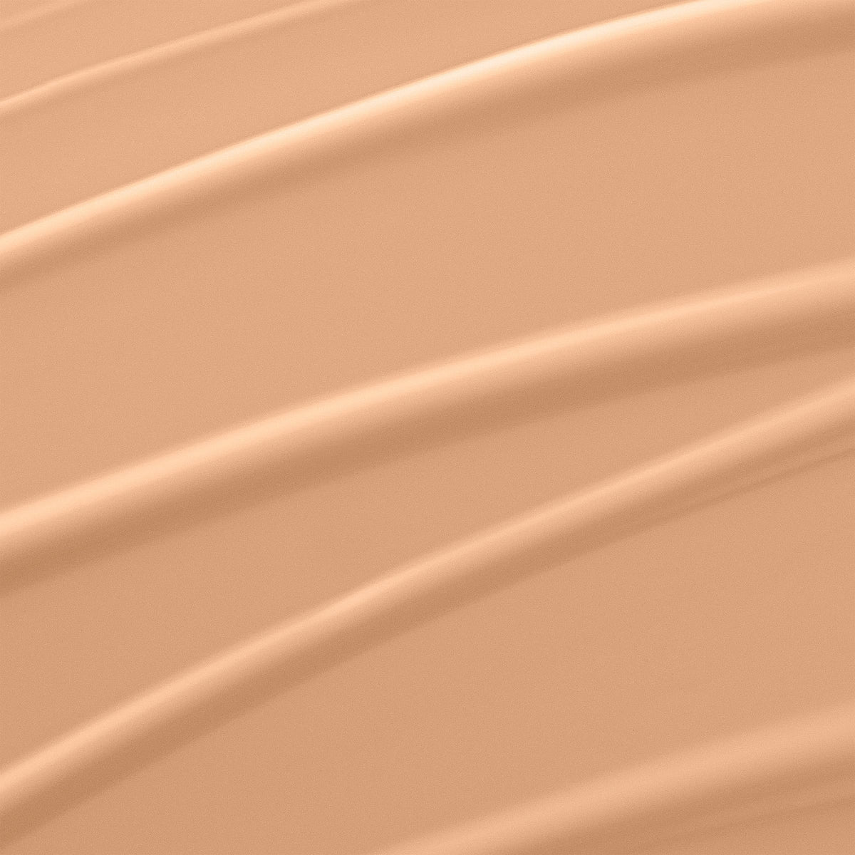 Lancôme Rénergie Lift foundation pump dispensing precise dose for controlled application