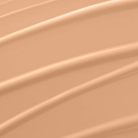 Lancôme Rénergie Lift foundation pump dispensing precise dose for controlled application