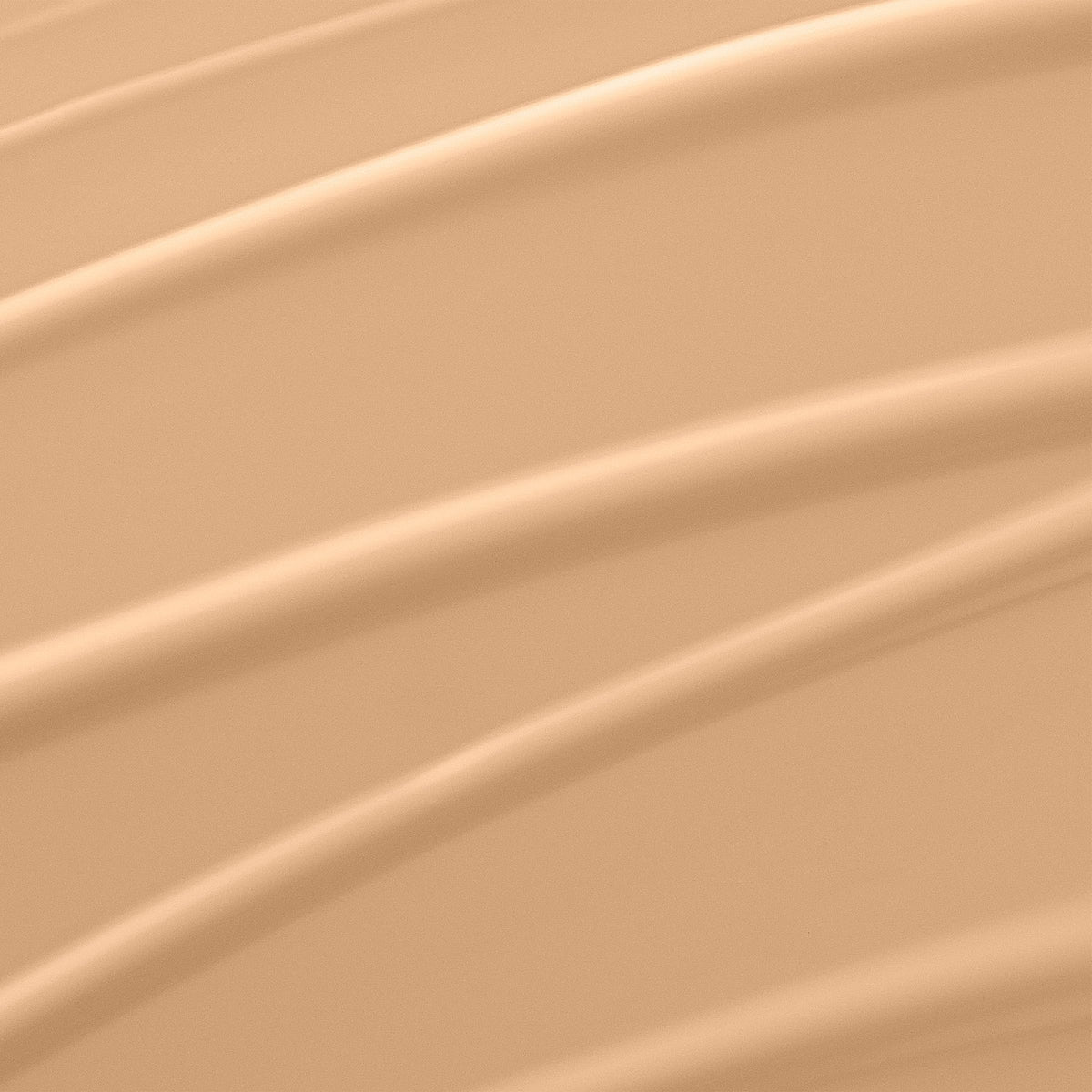 Lancôme pump detail highlighting precise dispensing for controlled application benefit