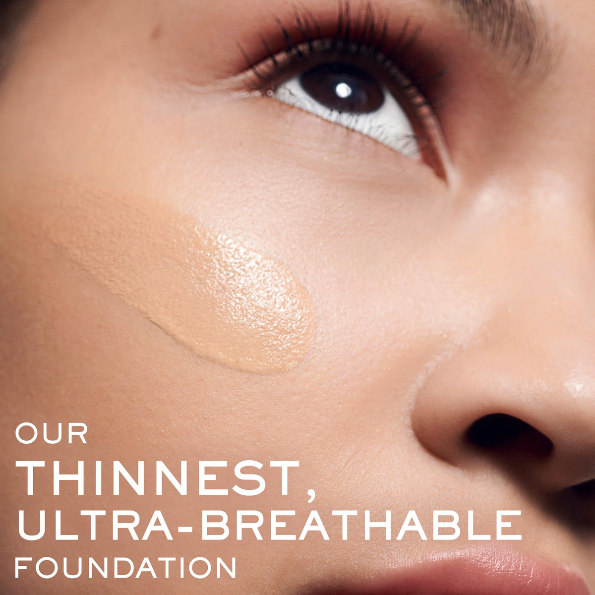 Lancôme Teint Idole applied with sponge showing blendability and finish