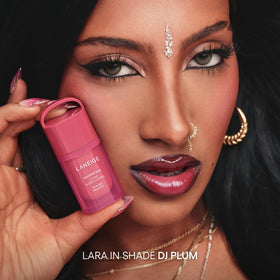 LANEIGE lifestyle photo of evening look illustrating glossy plum color benefit