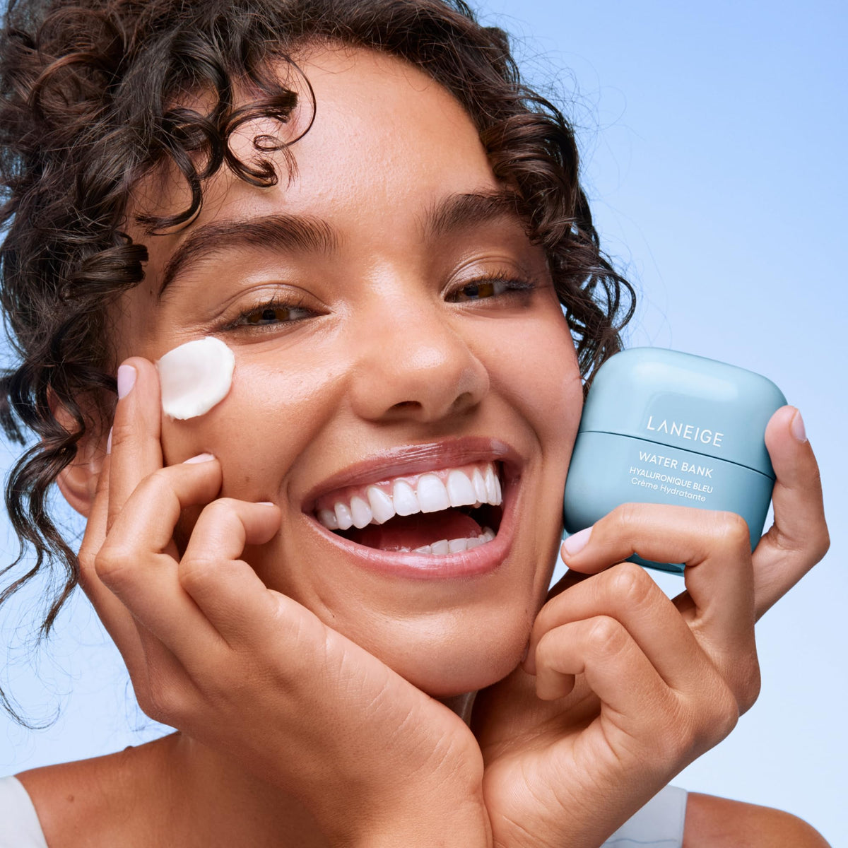 LANEIGE packaging display with recycling cue promoting reduced plastic use