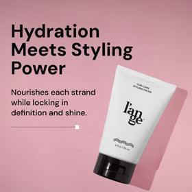 L'ANGE HAIR creamy texture close-up displays moisturizing feel