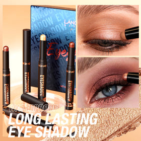 LANGMANNI eyeshadow applied on model eye offering long-wear definition
