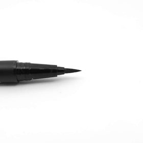 Lash'd Up felt tip close-up for precise application and controlled lines