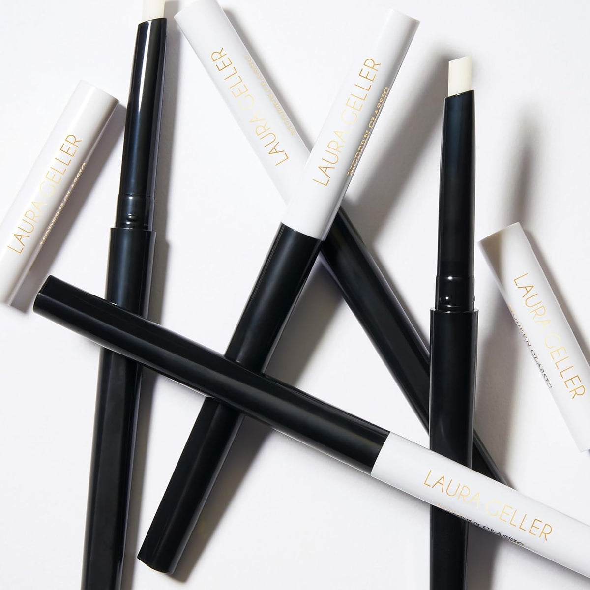 LAURA GELLER New York clear liner beside lipstick illustrating compatibility with any shade