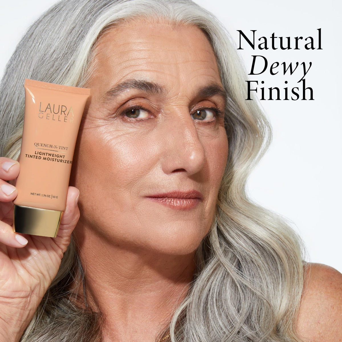 LAURA GELLER NEW YORK application with fingers demonstrating easy blending and natural finish