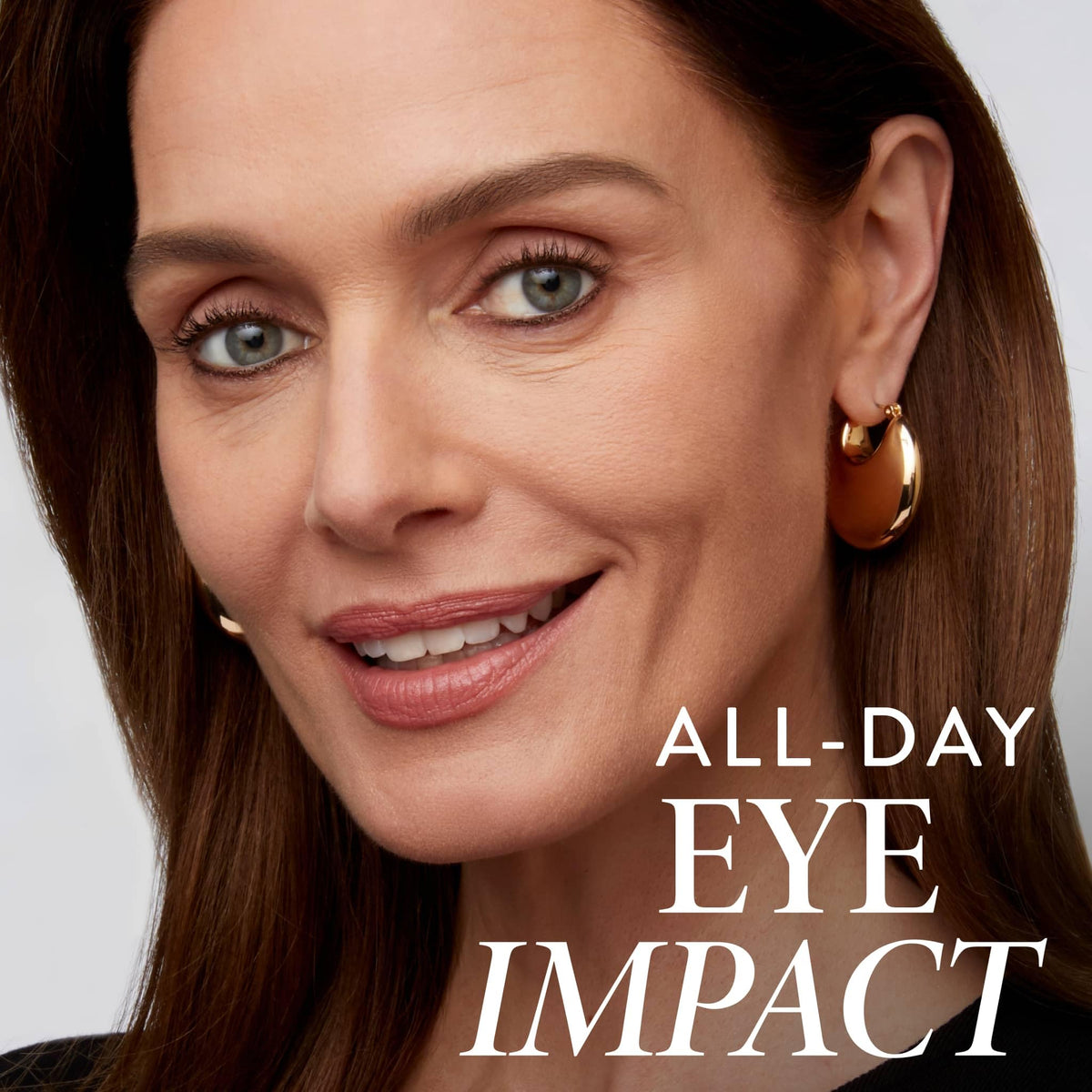 LAURA GELLER NEW YORK applied to upper lid showing defined line and longwear finish