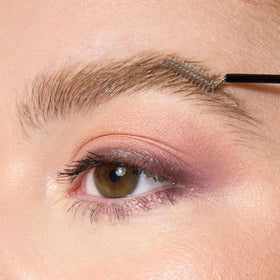 LAURA GELLER NEW YORK angled pencil tip close-up for precise hair-like strokes