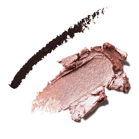 LAURA GELLER NEW YORK model applying shadow and liner for quick everyday glam