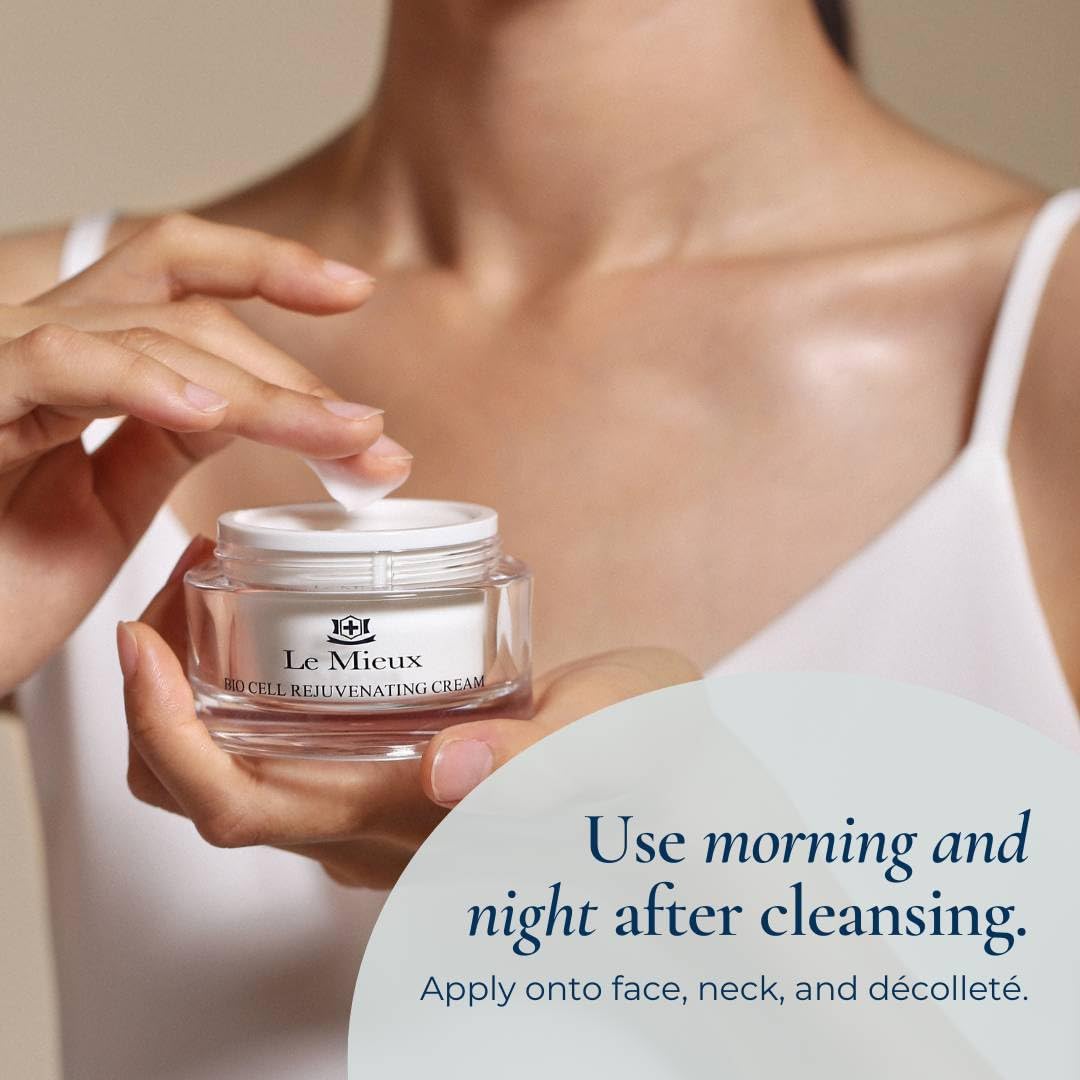 Le Mieux label close-up, highlighting peptide and hyaluronic information for trust