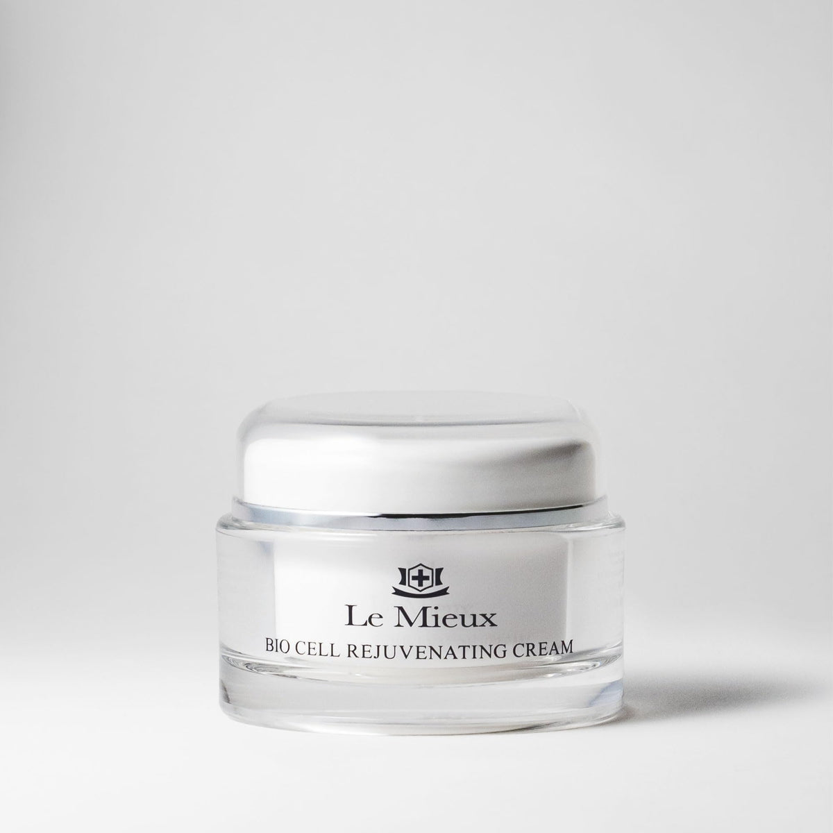 Le Mieux cream open jar texture close-up, showing silky consistency and hydration