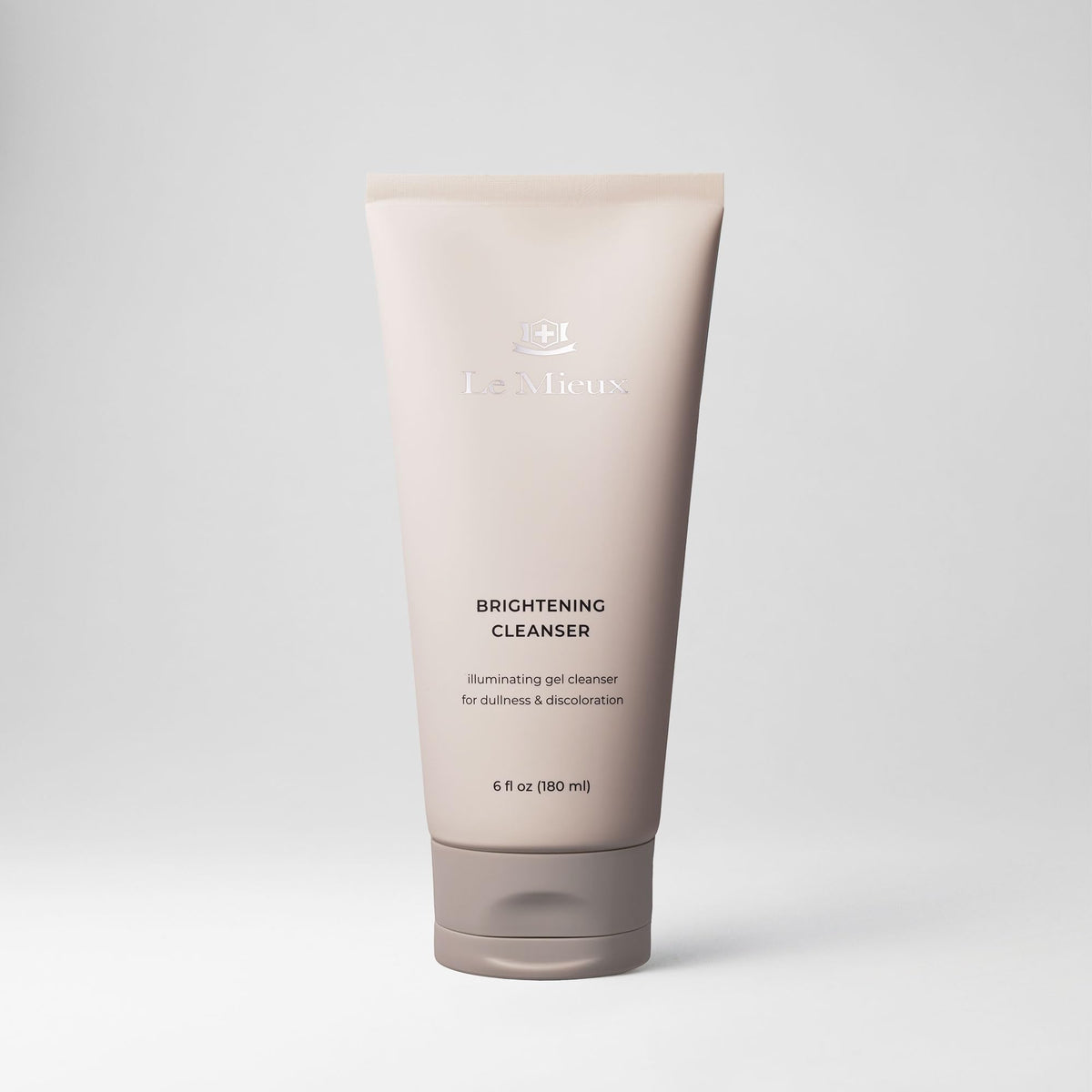 Le Mieux pump and label detail highlighting clean formula benefit