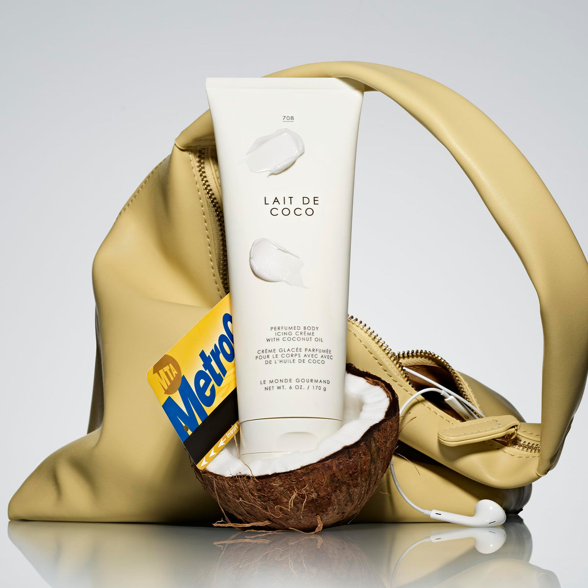 Le Monde Gourmand creamy texture close-up demonstrating smooth hydration