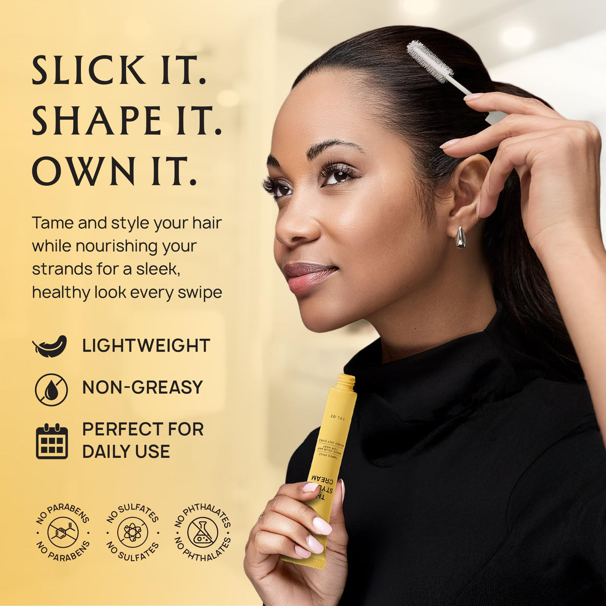 Lebanta in hand to show scale and travel-friendly convenience benefit