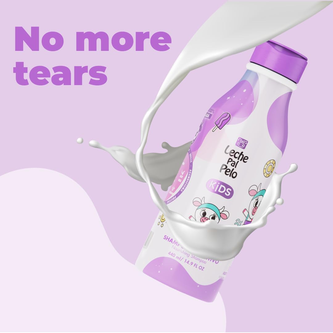 Leche Pal Pelo creamy shampoo texture on palm highlighting moisturizing feel