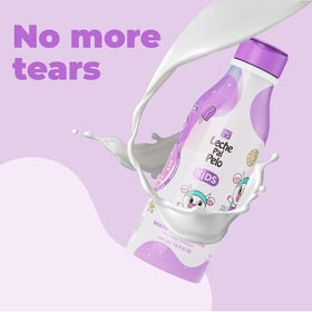 Leche Pal Pelo creamy shampoo texture on palm highlighting moisturizing feel