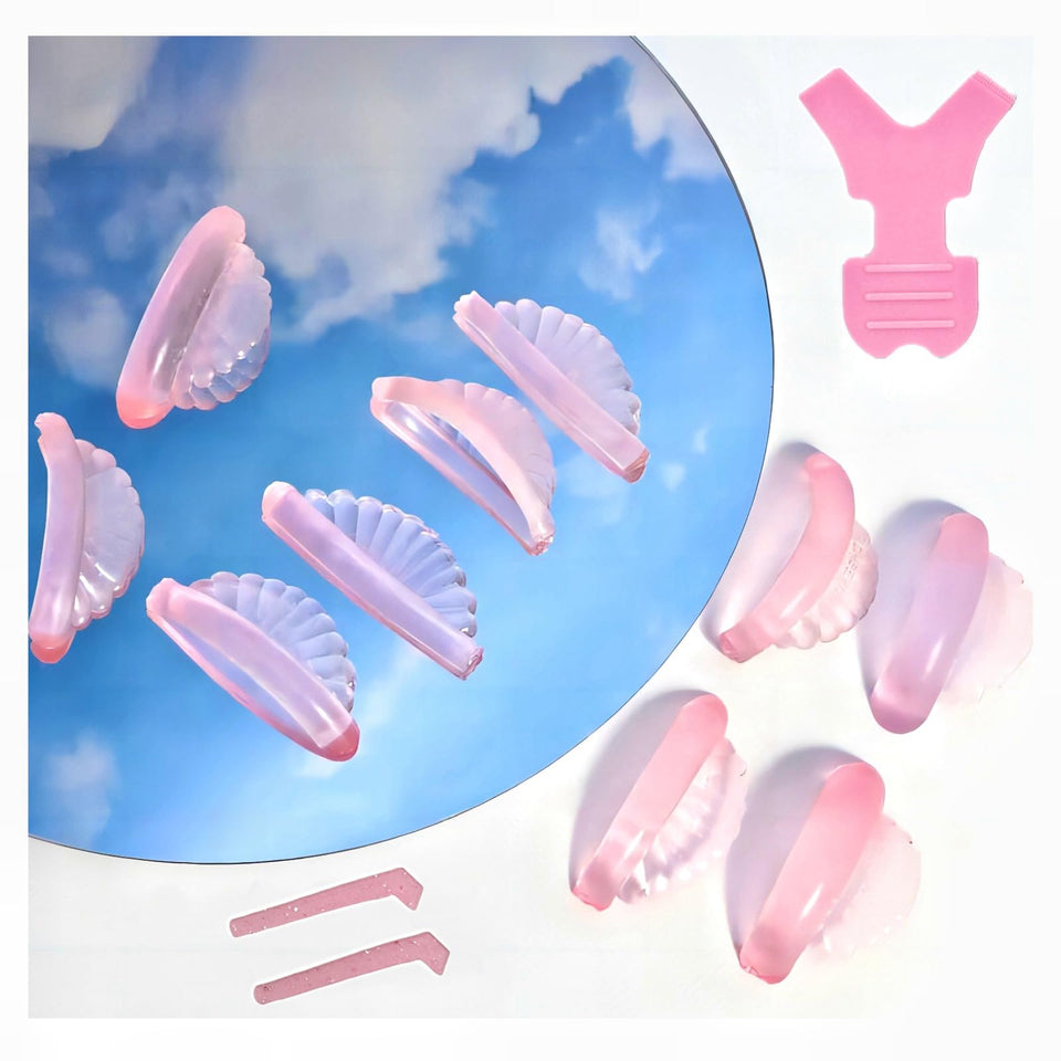 Liber Beauty front packaging showing five self-sticky silicone shields benefit comfort