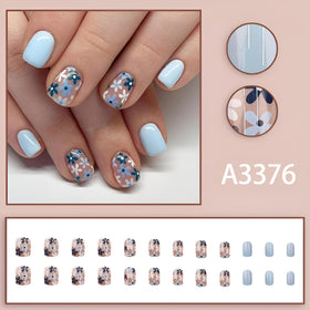 LIDUNANWU nails worn at a summer party, vibrant floral style for events