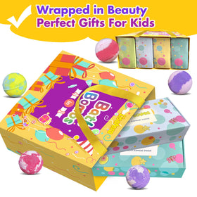 Lisotera lifestyle bath time with child enjoying fizz and discovering surprise toy