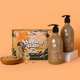 L LUSETA shampoo texture dollop on hand demonstrating rich gentle lather