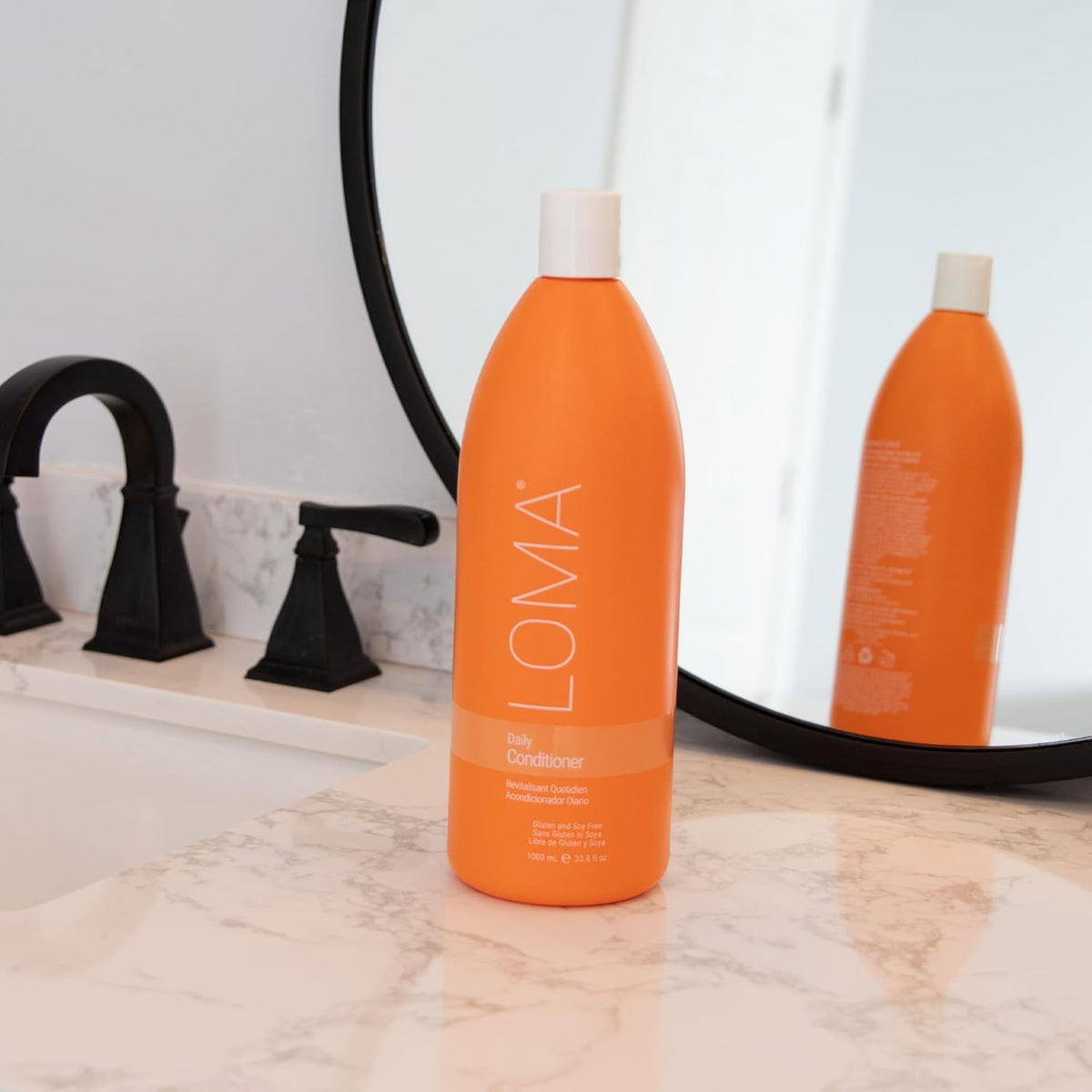 Loma conditioner in shower scene illustrating everyday use and fresh citrus scent benefit
