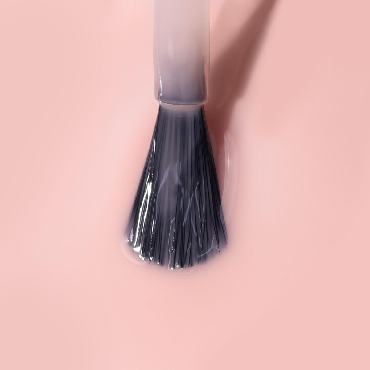 LONDONTOWN close-up texture of formula showing smooth, hydrating finish