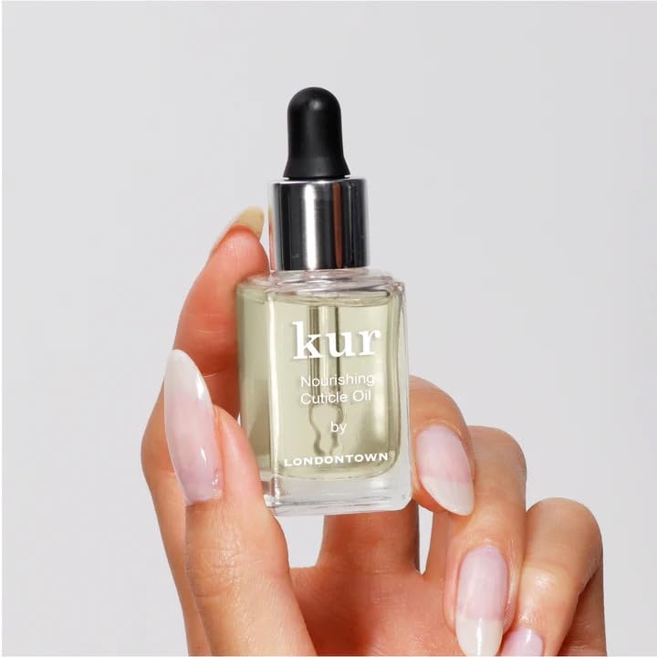 LONDONTOWN dropper dispensing precise oil for targeted hydration