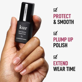 application on nails with sunlight showing LONDONTOWN quick cure benefit