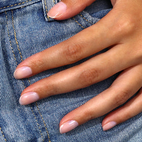 LONDONTOWN polish being applied to nail demonstrating easy one-step use