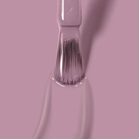 LONDONTOWN Lakur brush stroke detail demonstrating smooth, streak-free application