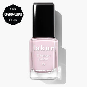 LONDONTOWN Lakur brush stroke displaying smooth application and streak-free coverage