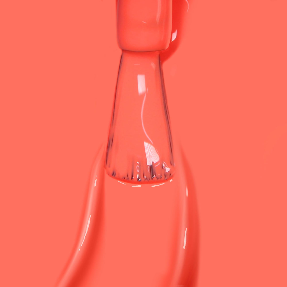 LONDONTOWN lakur in a summer manicure lifestyle scene conveying bold color confidence
