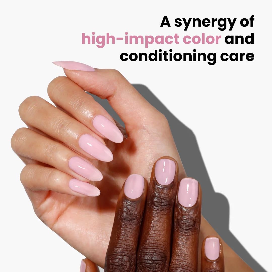 LONDONTOWN painted fingernails in Magnolia Haze demonstrating wearable color and shine