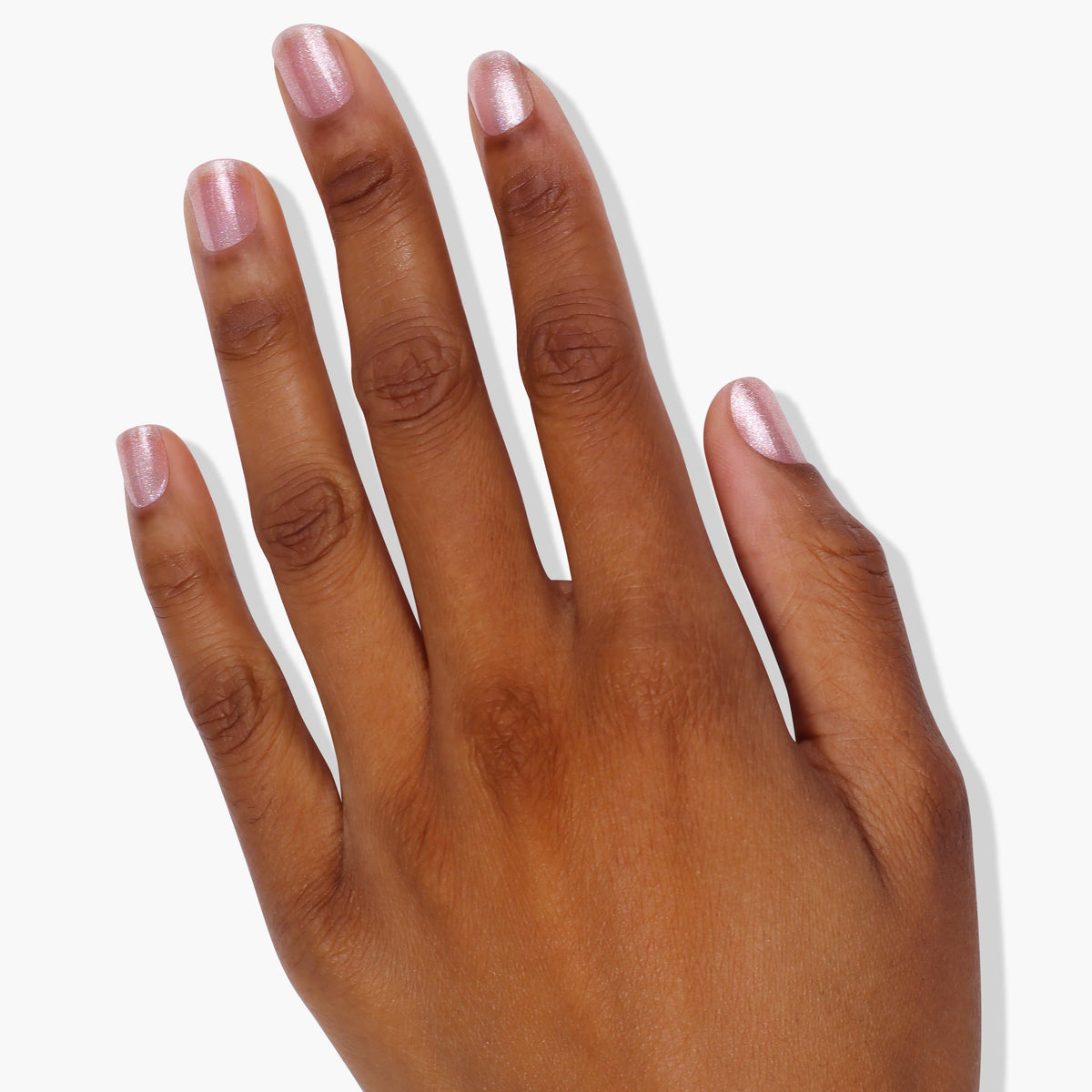 LONDONTOWN Lakur polished hands in lifestyle shot showing long-lasting shine benefit