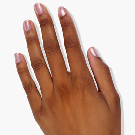 LONDONTOWN Lakur polished hands in lifestyle shot showing long-lasting shine benefit