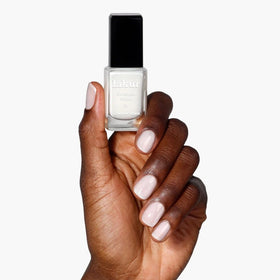 LONDONTOWN pro-contour brush close-up for precise, easy application