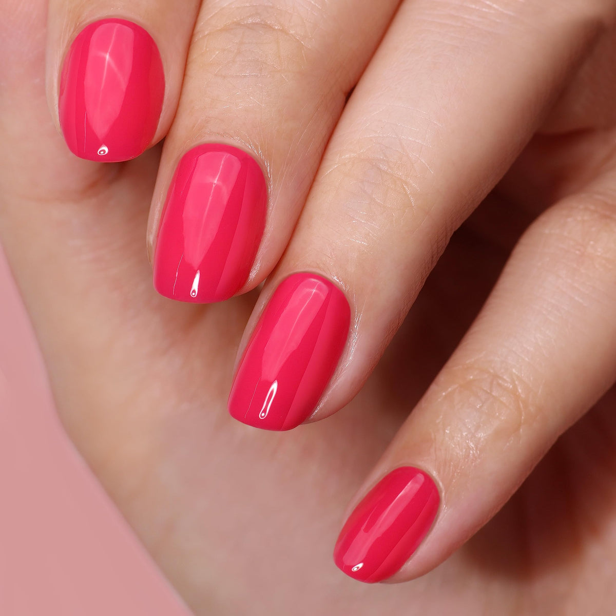 LONDONTOWN texture close-up showing plush self-leveling formula and smooth finish
