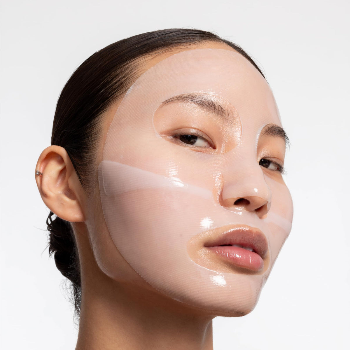 LOOPS close-up of hydrogel texture showing serum-locking mesh and soothing finish