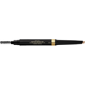 L'Oreal Paris triangular tip close-up enabling precise outlining and strokes