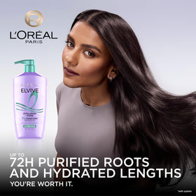 L'Oreal Paris shampoo foam texture illustrating gentle clarifying action