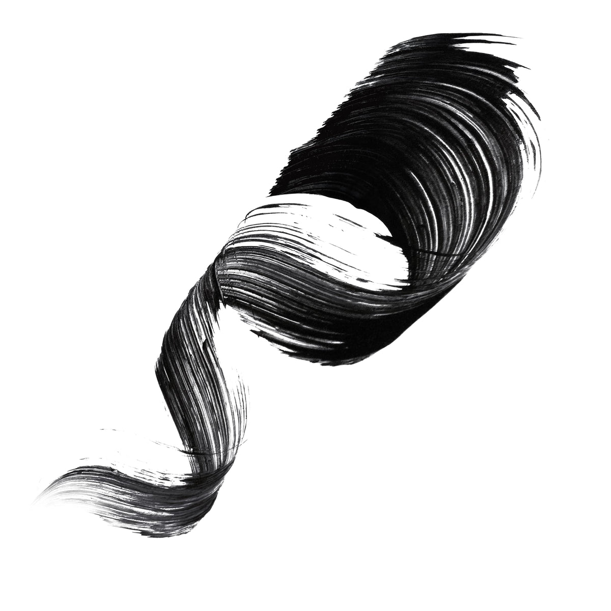 L'Oreal Paris lifestyle model wearing mascara for feathery soft look