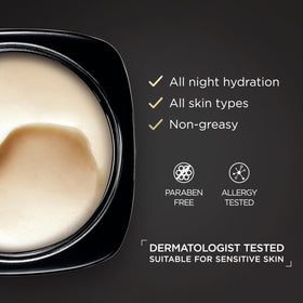 L'Oreal Paris close-up cream texture demonstrating rich non-greasy hydration